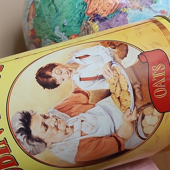 Vintage Robin Hood oats collectible tin - Picture 11 of 12